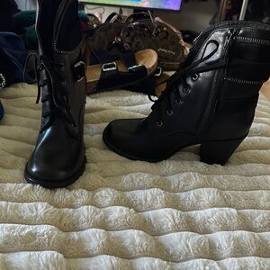 Size 7 lace up/zip up black bootie